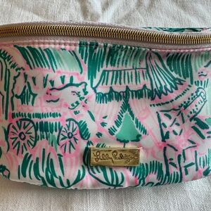 Lilly Pulitzer Camouflage Waist Fanny Bag: Bright Agate Green